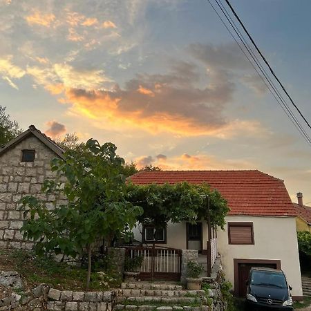 Kuca Za Odmor Villa Nikšić Екстериор снимка