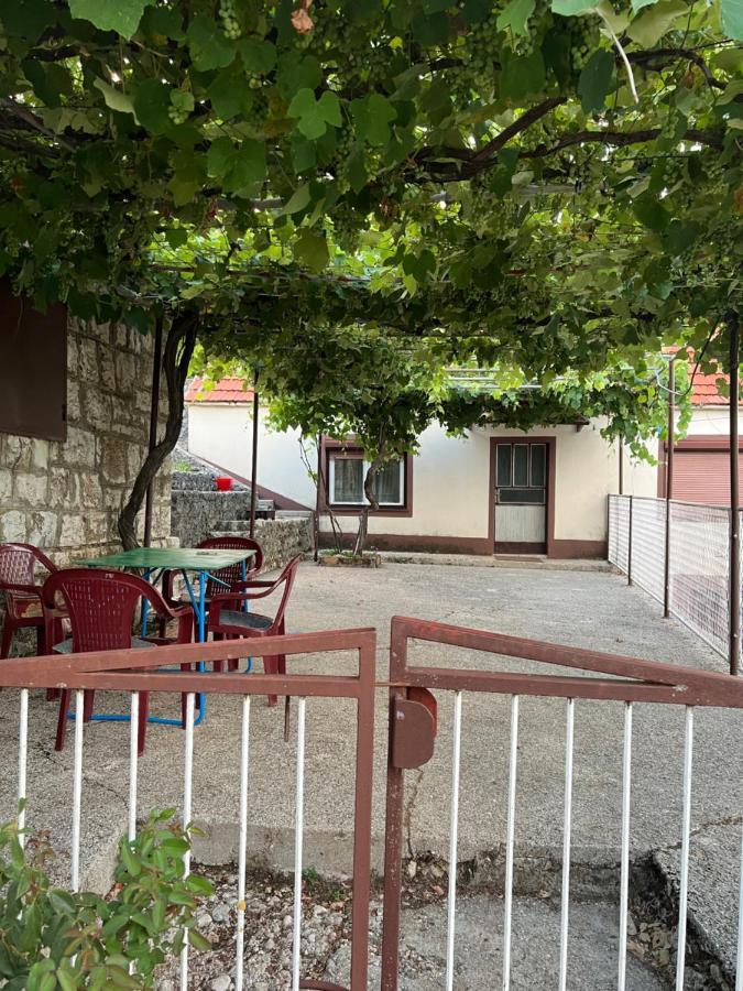 Kuca Za Odmor Villa Nikšić Екстериор снимка